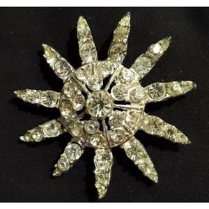 Vintage Clear Rhinestone Silver Tone Starburst Design Pin Brooch 2 1/4" Diameter